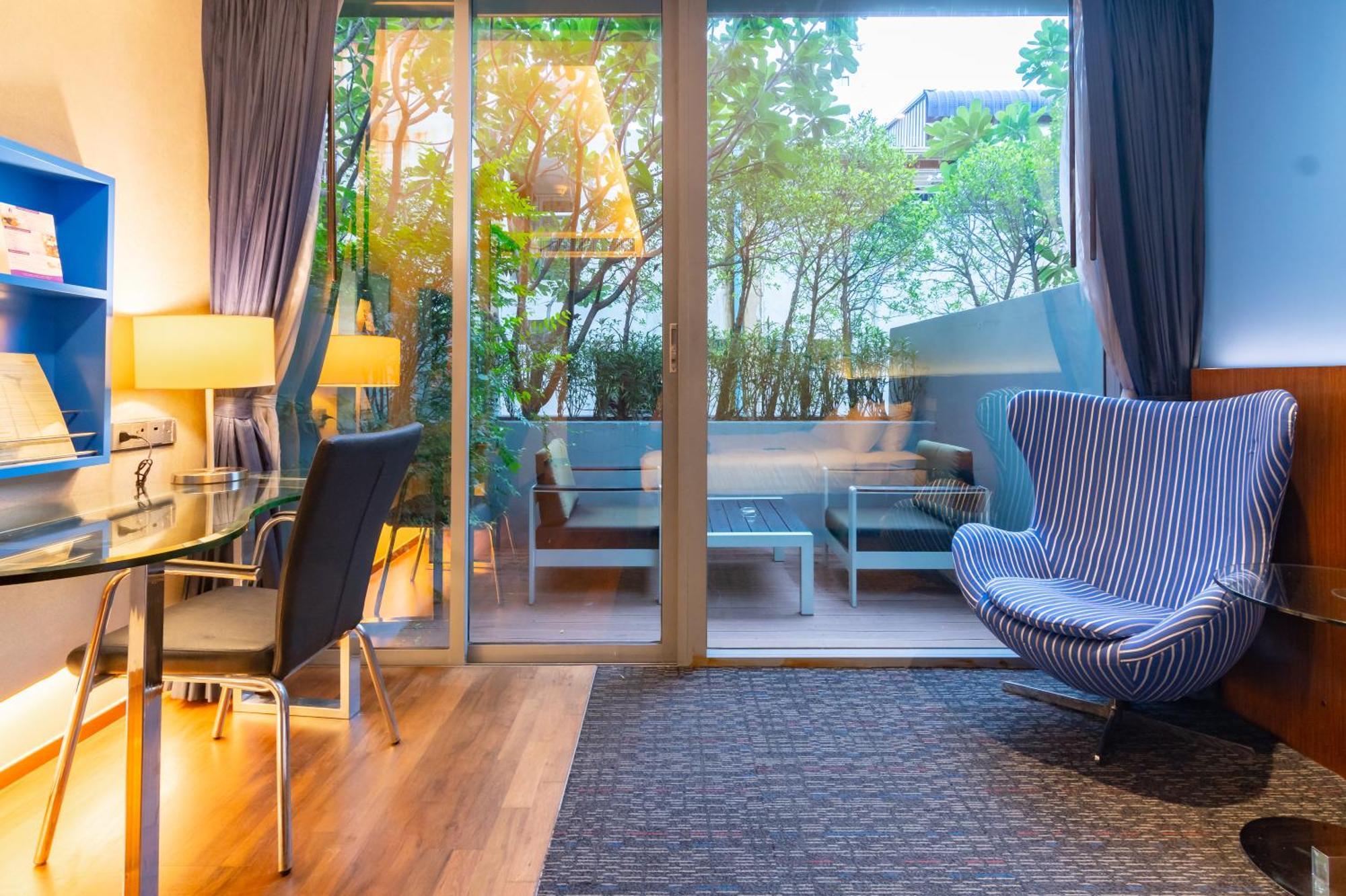 Galleria Sukhumvit 10 Bangkok By Compass Hospitality Екстер'єр фото