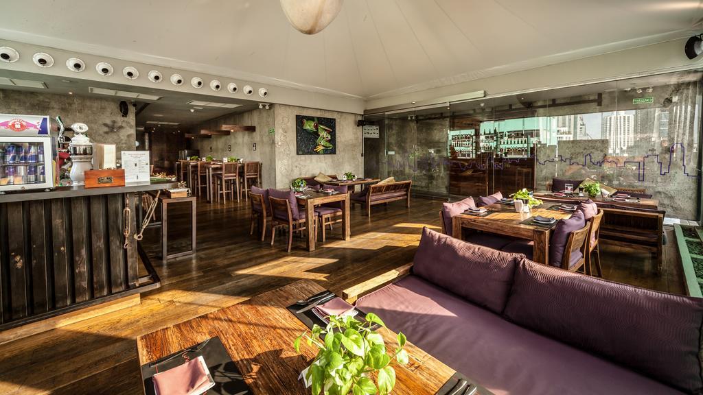 Galleria Sukhumvit 10 Bangkok By Compass Hospitality Екстер'єр фото